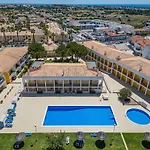 Pool&Beach In Encosta De Sao Jose