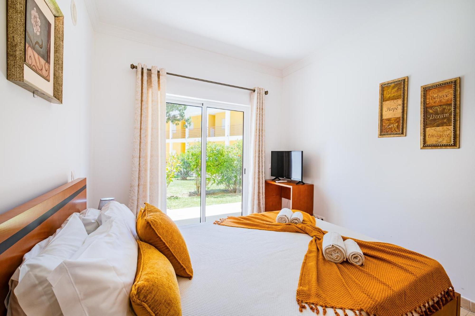 Pool&beach In Encosta De Sao Jose * Albufeira